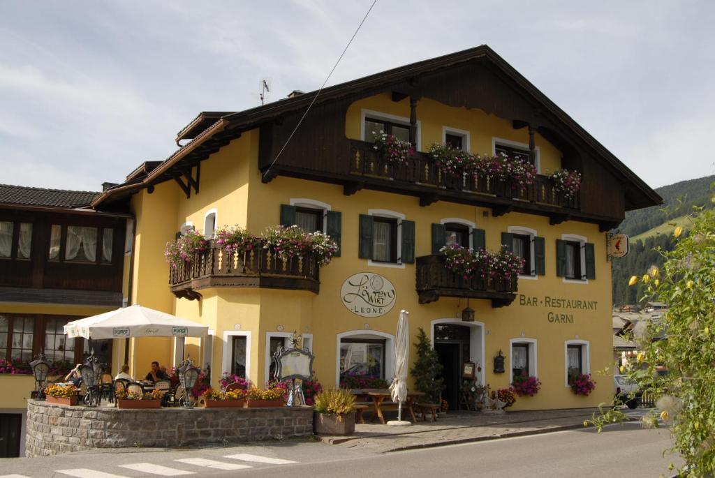 Hotel Loewenwirt Sexten Dış mekan fotoğraf
